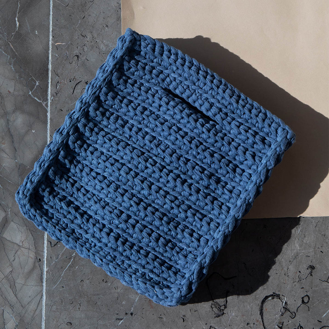 Lia Box Tote