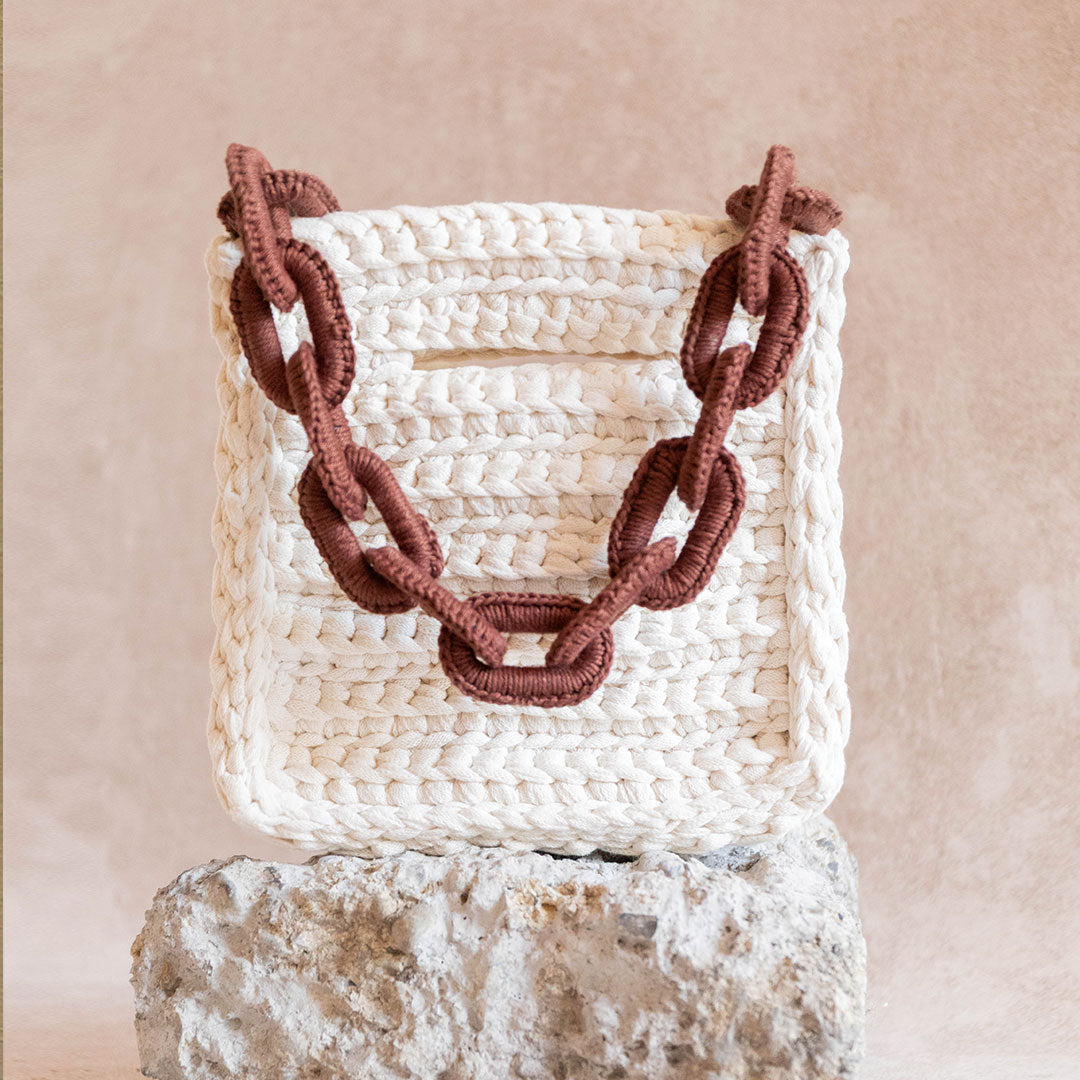 Lia Chain Tote
