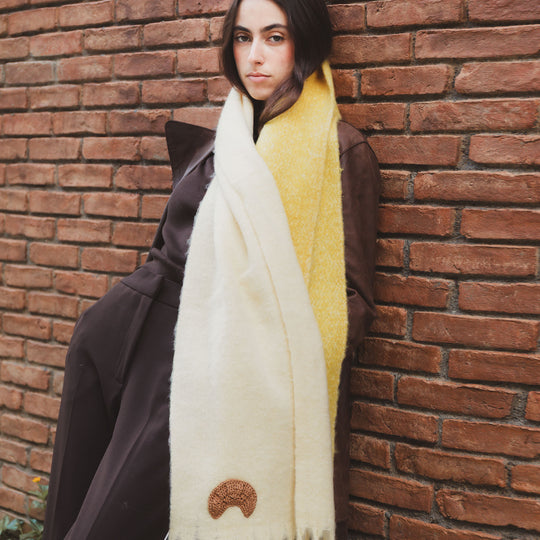 Iris Blanket Scarf